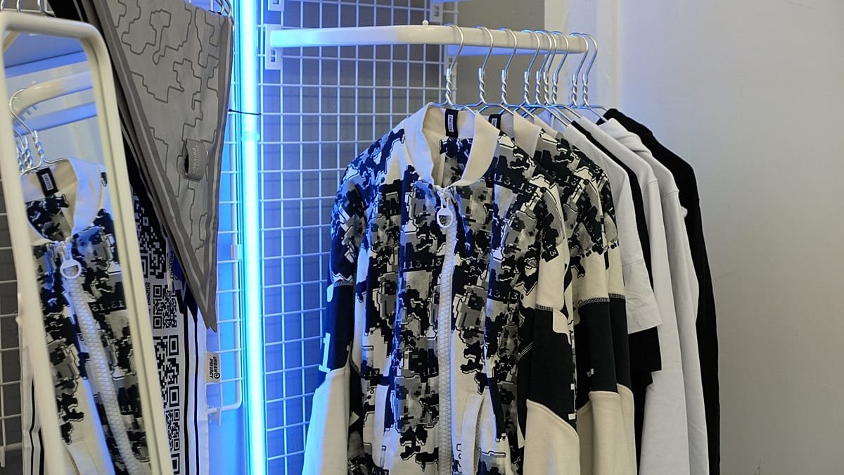 Anti-tracking fashion: Startup makes clothes to thwart AI cameras