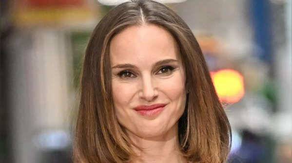Adopt effortless elegance from Natalie Portman's fashion tips