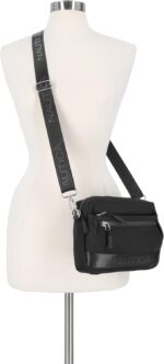 Nautica Nylon Bean crossbody/Belt Bag adjustable shoulder strap - Image 5