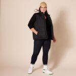 Amazon Essentials Women's Lightweight Long-Sleeve V-Neck Sweater - Image 8