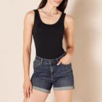 Amazon Essentials Women's Slim-Fit Ribbed Scoop Neck Tank Tops, Pack of 2 - Image 3
