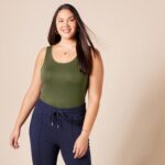 Amazon Essentials Women's Slim-Fit Ribbed Scoop Neck Tank Tops, Pack of 2 - Image 7