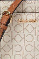 Calvin Klein Women's Lucy Triple Compartment Shoulder Bag - Image 5