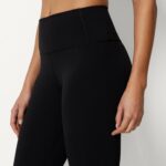 Amazon Essentials Women's Formflex High Rise Buttery Soft 7/8 Length Yoga Legging with 25" Inseam - Image 4