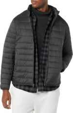 Amazon Essentials Men's Packable Lightweight Water-Resistant Puffer Jacket (Available in Big & Tall) - Image 4