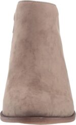 Amazon Essentials Women's Ankle Boots with Block Heel - Image 2