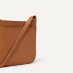 Amazon Essentials AE - Accessories Women's Faux Leather Slim Crossbody Bag - Image 3