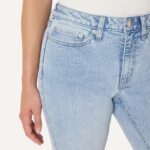 Amazon Essentials Women's High Stretch Mid-Rise Skinny Jeans - Image 5