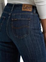 Lee Women's Legendary Relaxed Straight Jean - Image 5