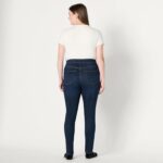 Amazon Essentials Women's Stretch Denim Mid-Rise Pull-On Skinny Jegging - Image 7