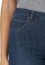 Lee Women's Relaxed Fit Capri Jean - Image 4