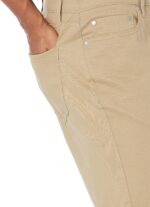 Amazon Essentials Men's Slim-Fit 9" Inseam Stretch 5-Pocket Shorts with Tapered Leg - Image 3