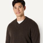 Amazon Essentials Men's Regular-Fit Cotton Blend V-Neck Sweater - Image 3