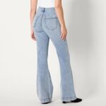 Amazon Essentials Women's High Stretch Flattering High-Rise Flare Jeans - Image 2