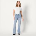 Amazon Essentials Women's High Stretch Flattering High-Rise Flare Jeans - Image 4