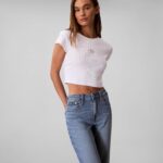 Calvin Klein Women's High Rise Straight Fit Jeans - Image 3