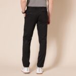 Amazon Essentials Men's Slim-Fit All-Day Stretch Golf Pant - Image 3