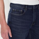 Amazon Essentials Men's Low Stretch Straight-Fit Jeans - Image 5