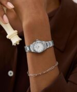 Timex Women's Analogue Quartz Watch Q Continental with Stainless Steel Bracelet, Silver, bracelet - Image 5