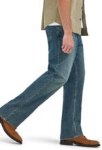 Wrangler Mens Men's Free-to-Stretch Relaxed Fit Jean - Image 2