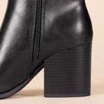 Amazon Essentials Women's Clean Stacked Heel Ankle Boots with Side Zipper, Memory Foam Insole, Flexible Non-Slip Outsole - Image 5