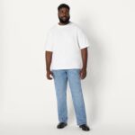 Amazon Essentials Men's Heavyweight Low Stretch Denim Straight-Fit Bootcut Jean - Image 6