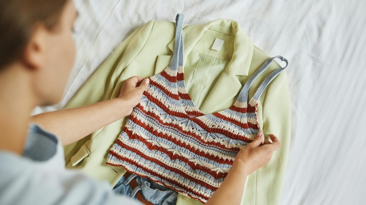 Easy style tips to transition your wardrobe from winter to spring- Moneycontrol.com