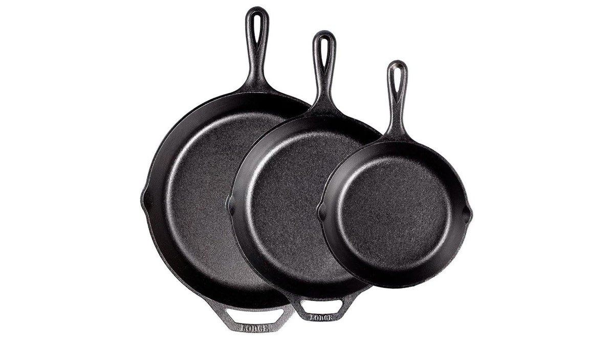 A 3-piece set gives you a pan for every meal.