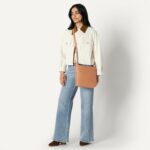 Amazon Essentials AE - Accessories Women's Faux Leather Slim Crossbody Bag - Image 2