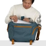 Osprey Daylite 12L Messenger Bag - Durable Crossbody Shoulder Bag with Laptop Sleeve and Bottle Pocket - Image 2