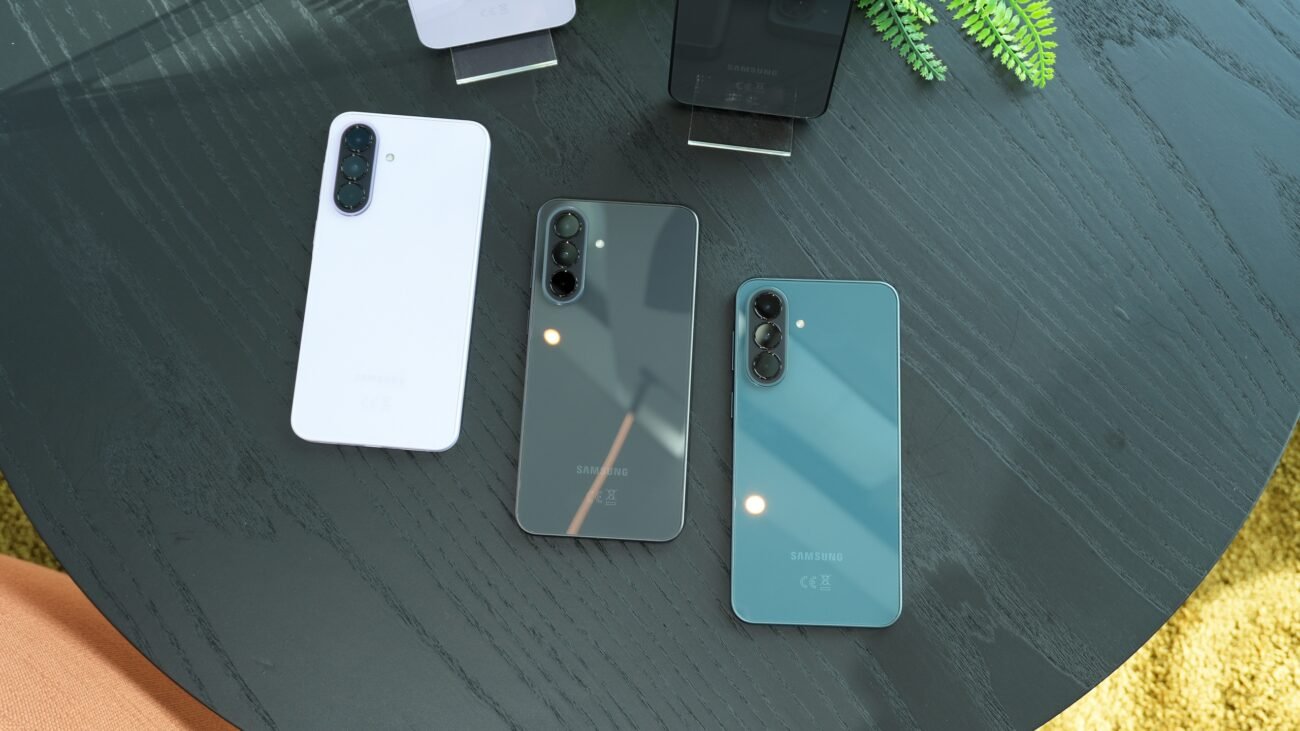 A brief look at how fashion color trends could influence Samsung's 2027 phone lineup