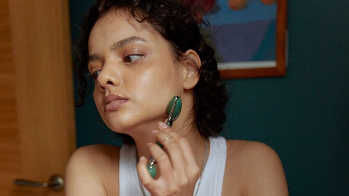 Skincare 101: These Are The Best Jade Rollers And Facial Tools To Buy Under Rs 1,500 for Daily Skincare
