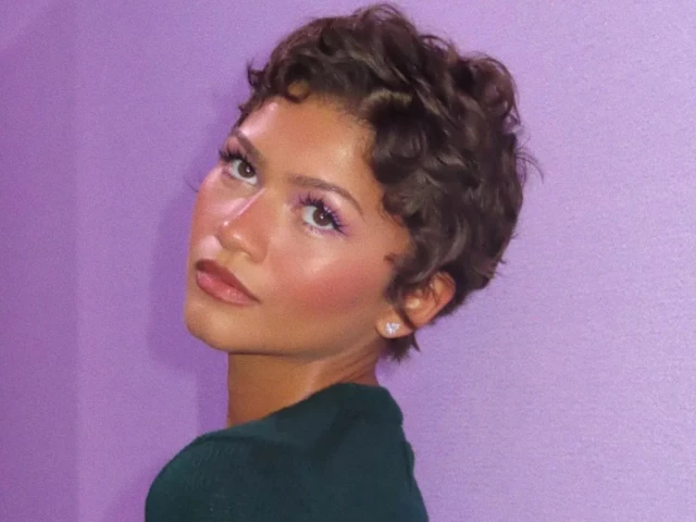 Zendaya makes dramatic return to pixie cut at New York Fashion Week | The Express Tribune