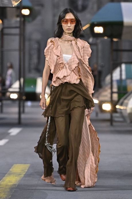 Louis Vuitton - Runway - Paris Fashion Week - Ready to Wear Spring/Summer 2027