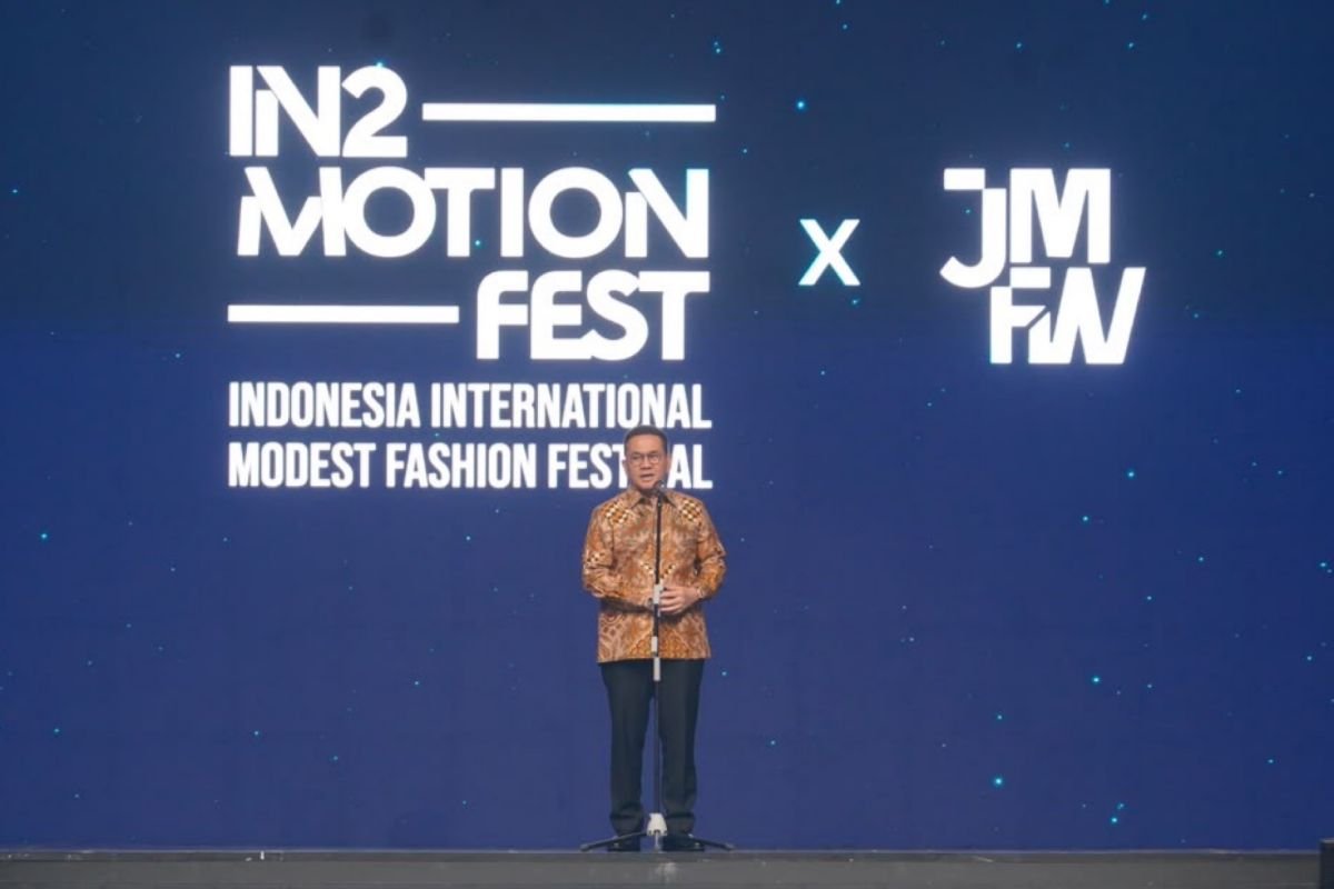 Trade Minister encourages Indonesian modest fashion markets expansion